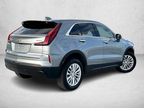 2024 Cadillac XT4 Luxury