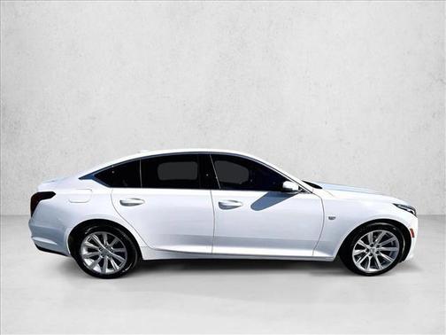 2023 Cadillac CT5 Luxury