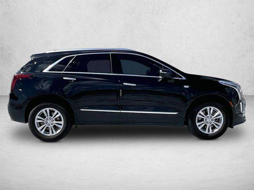 Stellar Black Metallic 2023 Cadillac XT5 Luxury