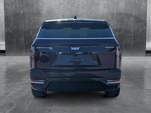 2025 Cadillac Escalade Luxury