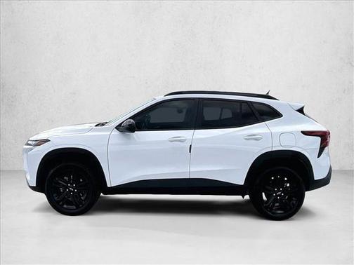 Summit White 2024 Chevrolet Trax FWD ACTIV