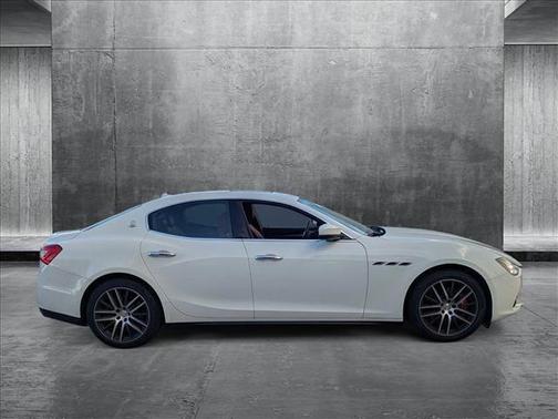 2017 Maserati Ghibli Base