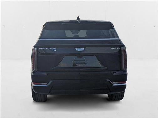 2025 Cadillac Escalade IQ Luxury 2