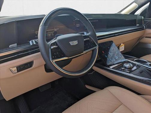 2025 Cadillac Escalade IQ Luxury 2