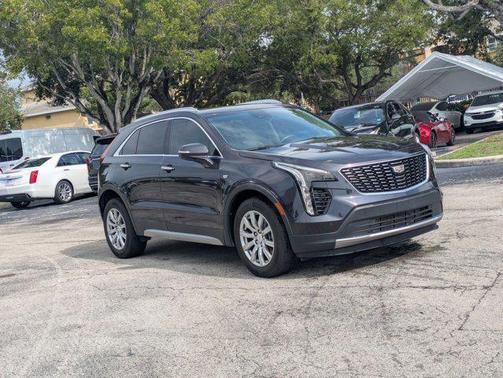 2023 Cadillac XT4 Premium Luxury
