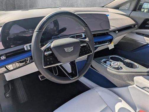 2025 Cadillac OPTIQ Luxury