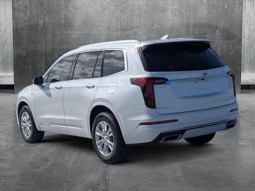 2025 Cadillac XT6 Luxury FWD