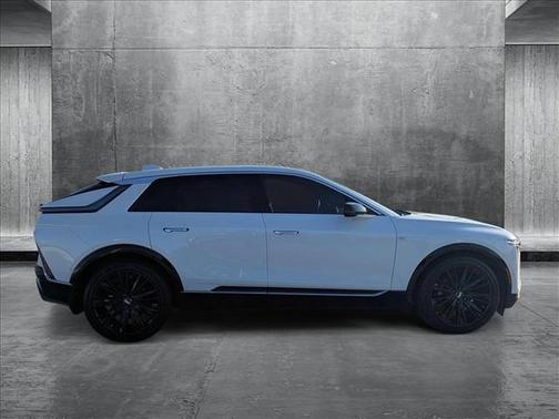 2024 Cadillac LYRIQ Luxury w/1SE