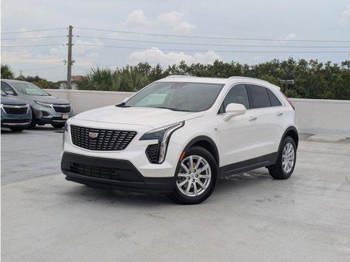 2023 Cadillac XT4 Luxury