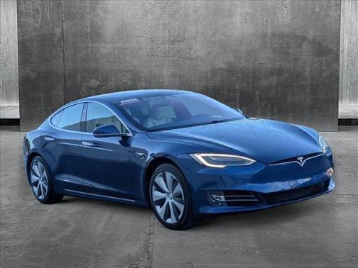 2020 Tesla Model S Long Range Plus