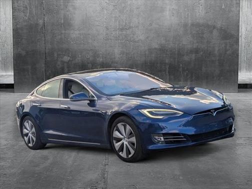 2020 Tesla Model S Long Range Plus