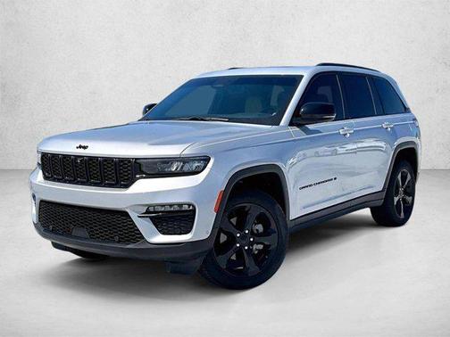 Silver Zynith 2025 Jeep Grand Cherokee Limited