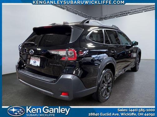 Crystal Black Silica 2023 Subaru Outback Onyx Edition