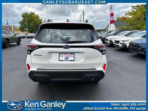 2025 Subaru Forester Base