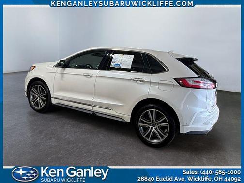 White Platinum Clearcoat Metallic 2019 Ford Edge Titanium