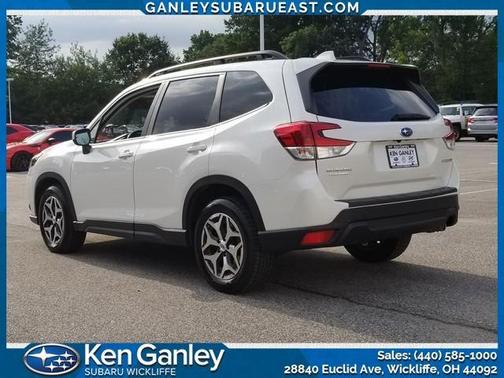 2022 Subaru Forester Premium