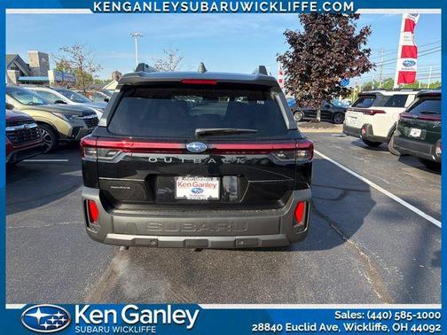 Crystal Black Silica 2026 Subaru Outback Limited