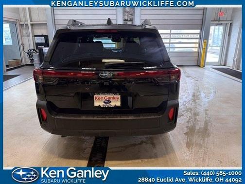 Crystal Black Silica 2026 Subaru Outback Limited