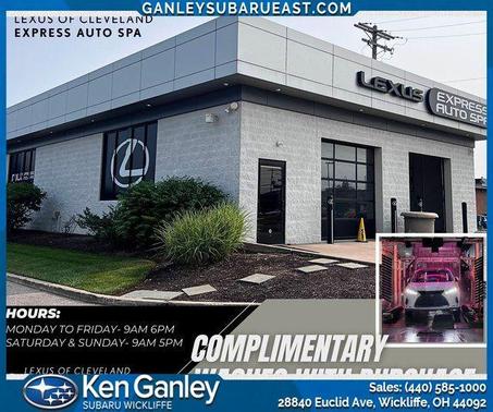 2022 Toyota Camry Hybrid XLE