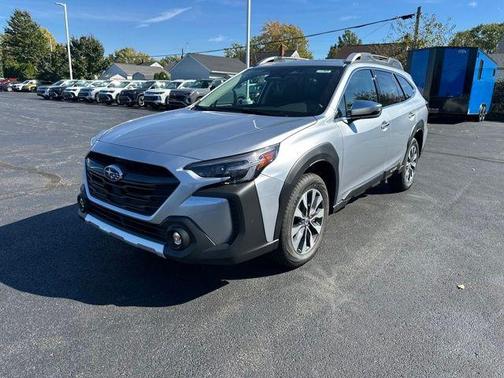 2025 Subaru Outback Touring XT