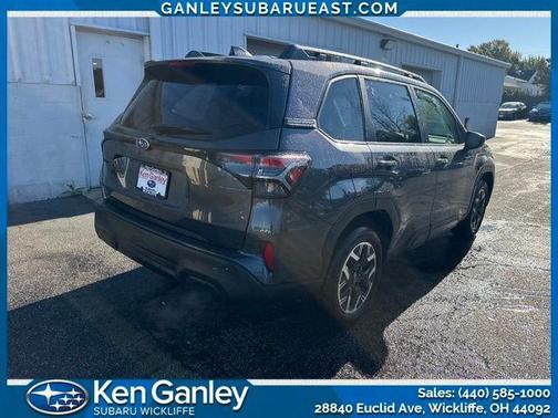 2025 Subaru Forester Premium