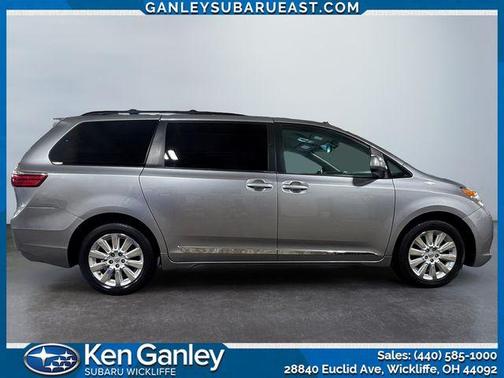 2016 Toyota Sienna LE