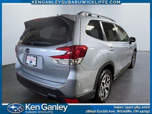 2022 Subaru Forester Premium