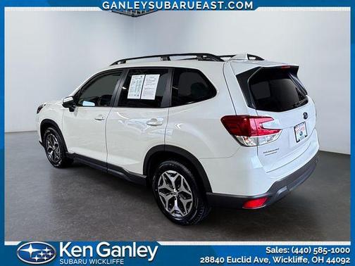 2022 Subaru Forester Premium