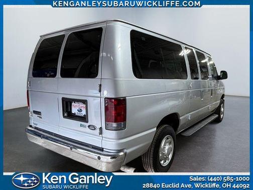 2010 Ford E350 Super Duty XLT