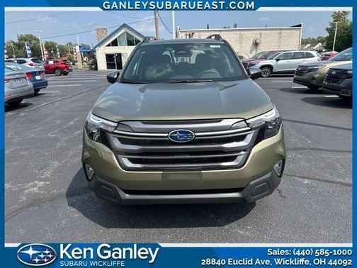 2025 Subaru Forester Premium