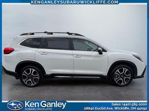 Crystal White Pearl 2023 Subaru Ascent Limited 8-Passenger