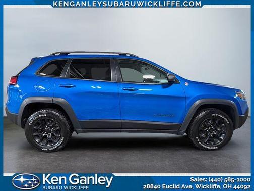 Hydro Blue Pearlcoat 2021 Jeep Cherokee Trailhawk
