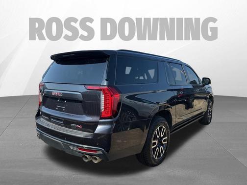 2023 GMC Yukon XL AT4