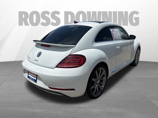 2018 Volkswagen Beetle 2.0T SE