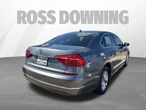 2016 Volkswagen Passat 1.8T S