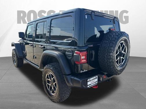 Black Clearcoat 2025 Jeep Wrangler Rubicon