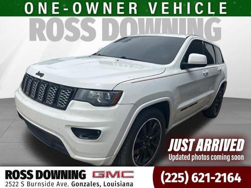 Bright White Clearcoat 2018 Jeep Grand Cherokee Altitude