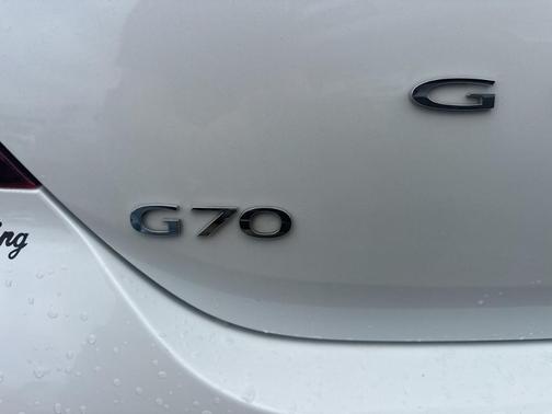 2025 Genesis G70 2.5T