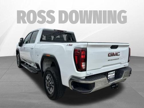 Summit White 2025 GMC Sierra 2500 SLE