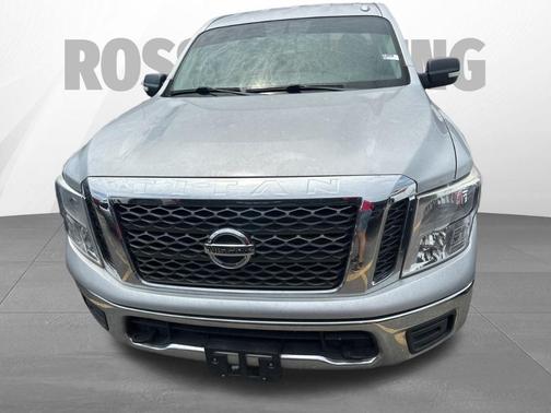 2018 Nissan Titan SV