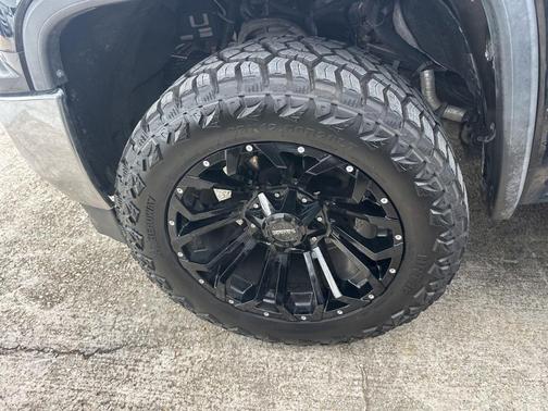 Onyx Black 2017 GMC Sierra 1500 SLT