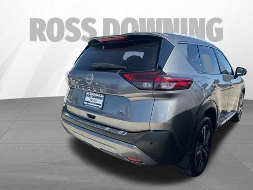 2022 Nissan Rogue SL