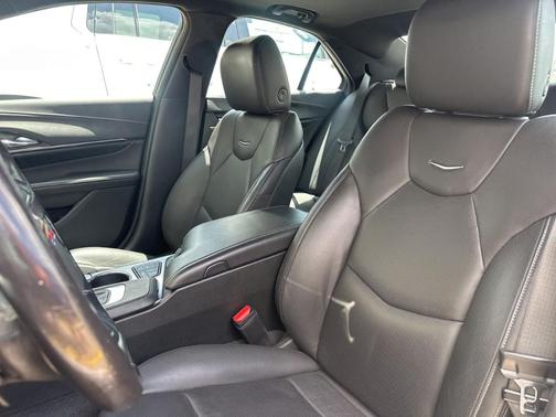 2023 Cadillac CT4 Premium Luxury