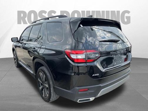 2024 Honda Pilot Touring