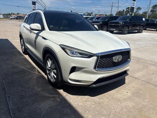 Majestic White 2019 INFINITI QX50 ESSENTIAL