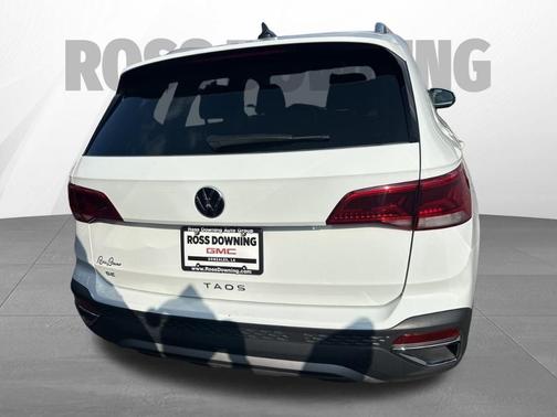 2024 Volkswagen Taos 1.5T SE