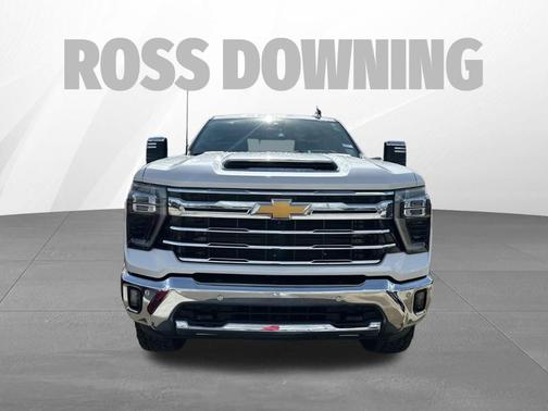 Iridescent Pearl Tricoat 2024 Chevrolet Silverado 2500 LTZ