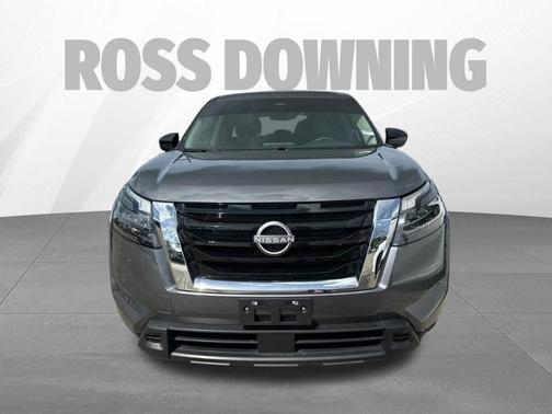 Gun Metallic 2025 Nissan Pathfinder S