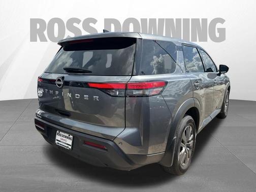 Gun Metallic 2025 Nissan Pathfinder S