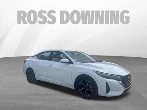 Cloud White 2025 Nissan Sentra SV